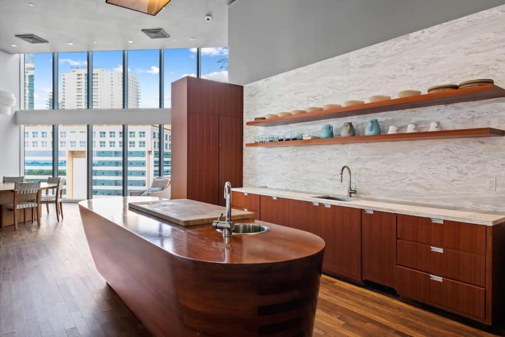 Appartamento Casa Brickell - Chic 1 Bd In Brickell Miami Esterno foto